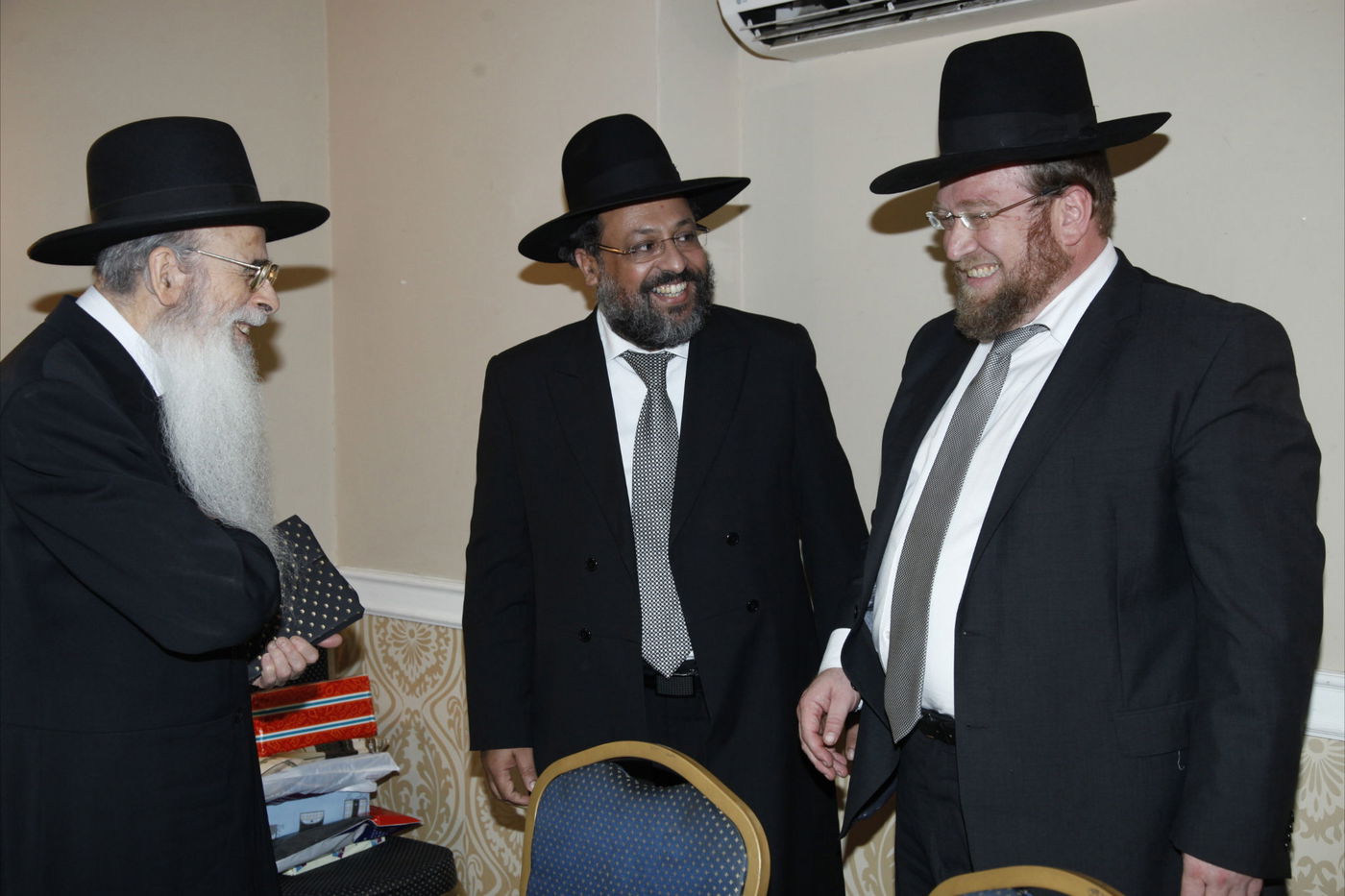 שי גדסי עם יצחק פינדרוס והגר"י עדס