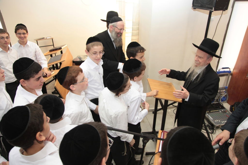 רבי גרשון אדלשטיין בביקור מיוחד באלעד ● תיעוד