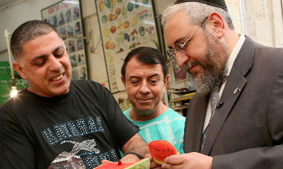 אמסלם עושה שוק