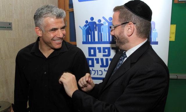 ליפמן ולפיד, אמש