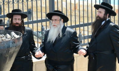 האדמו"ר מצאנז. חגיגה כפולה