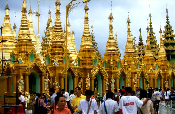 פגודות בעיר הגדולה במדינה - יאנגון