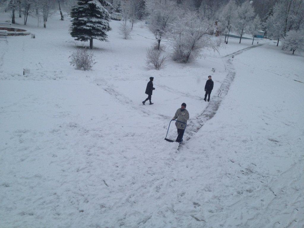 גלריה: לא רק בארה"ב, סופת שלגים ברוסיה