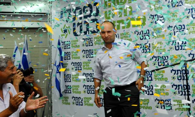 נפתלי בנט חוגג ניצחון, אמש