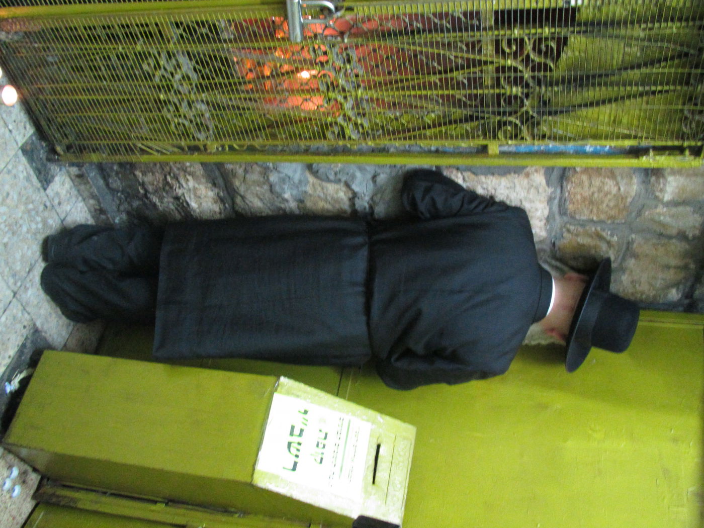 תיעוד מרגש: משפחת שטיצר ערכה שבע ברכות למשפחת לייכטר