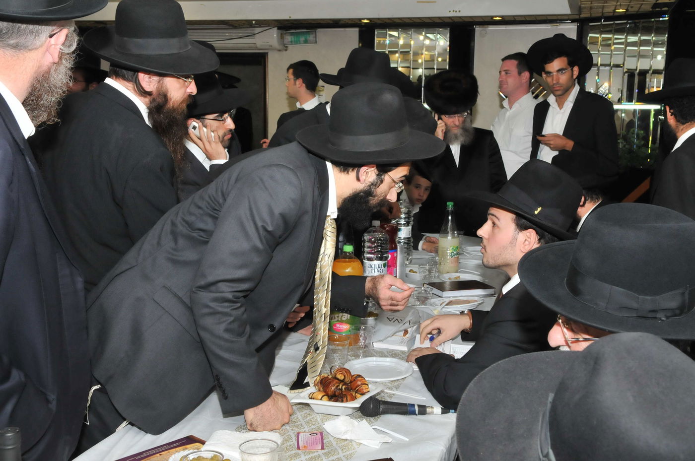 בחלוקת המלגות