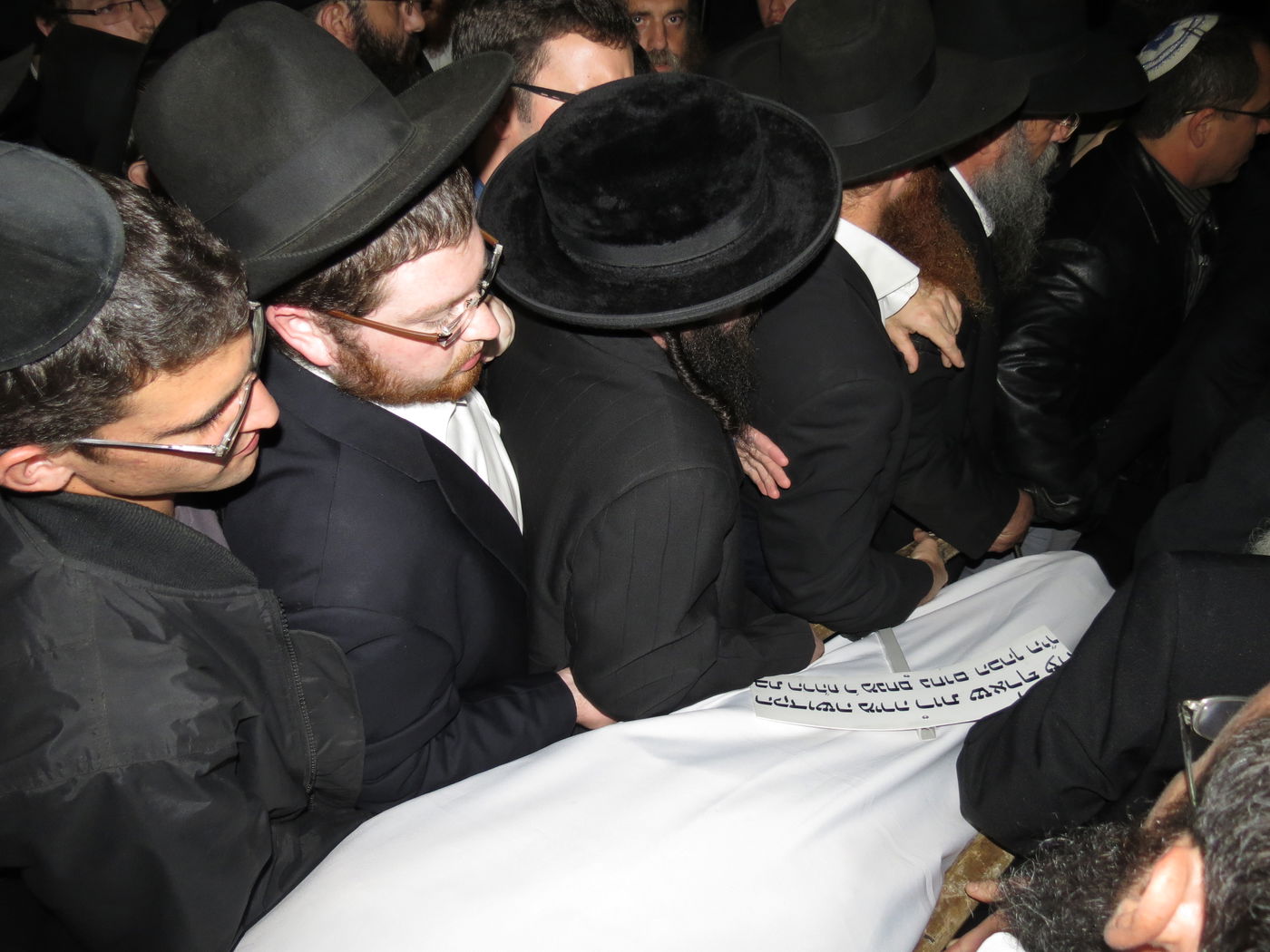 כואב: תיעוד מהלווית מירה שארף הי"ד