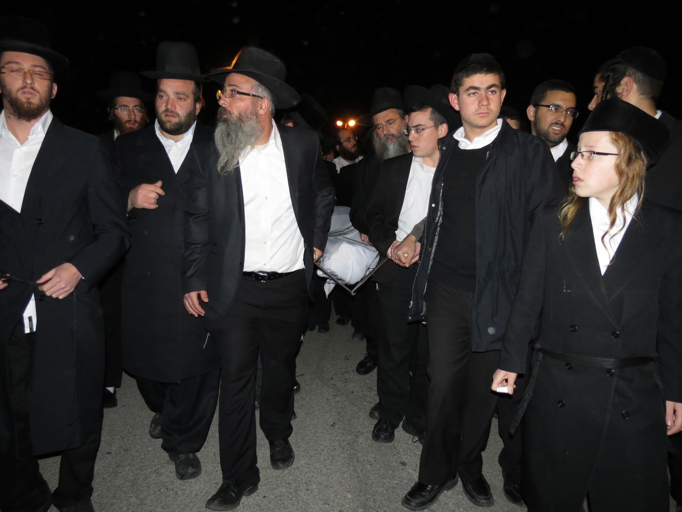 כואב: תיעוד מהלווית מירה שארף הי"ד