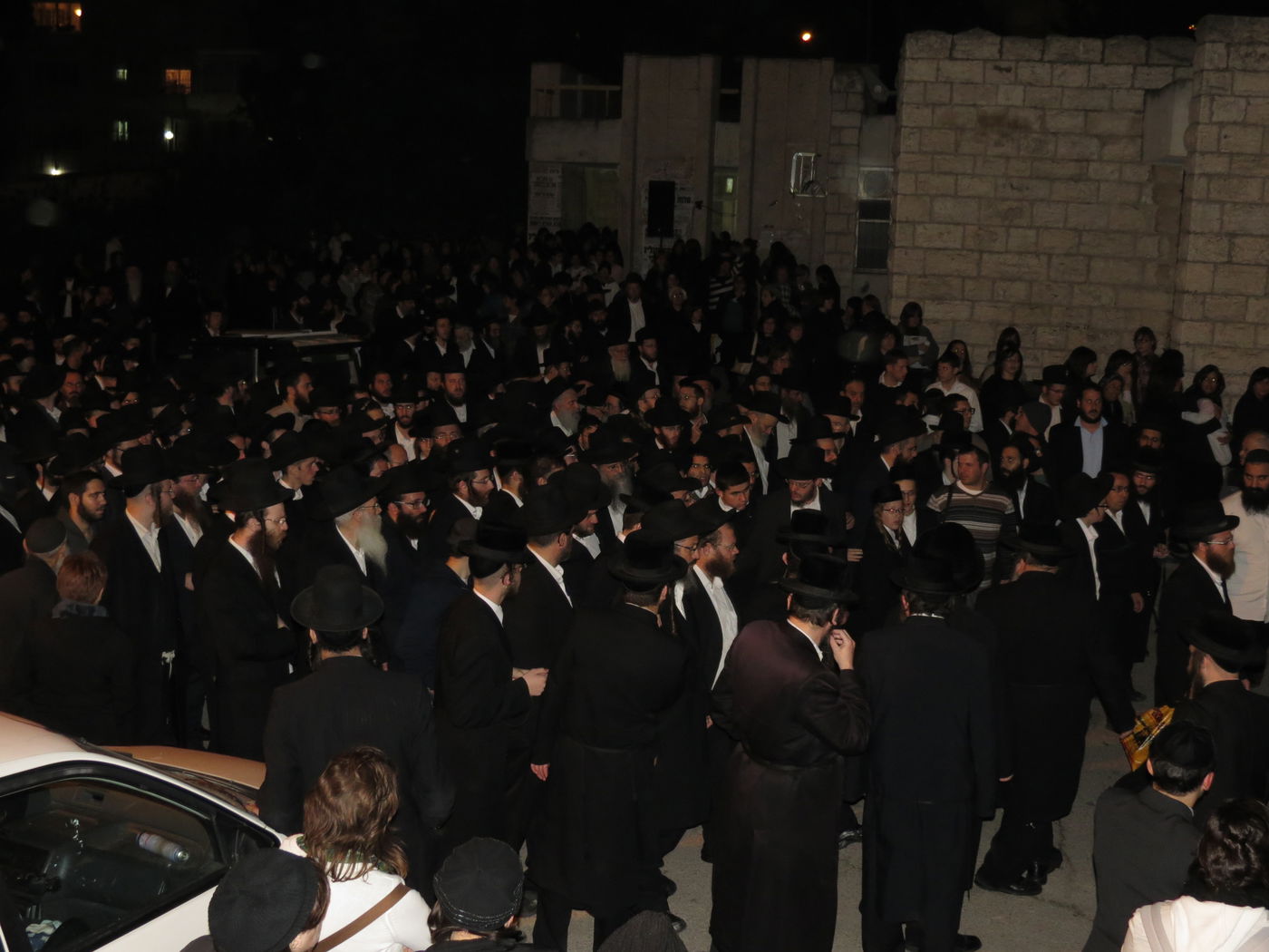 כואב: תיעוד מהלווית מירה שארף הי"ד