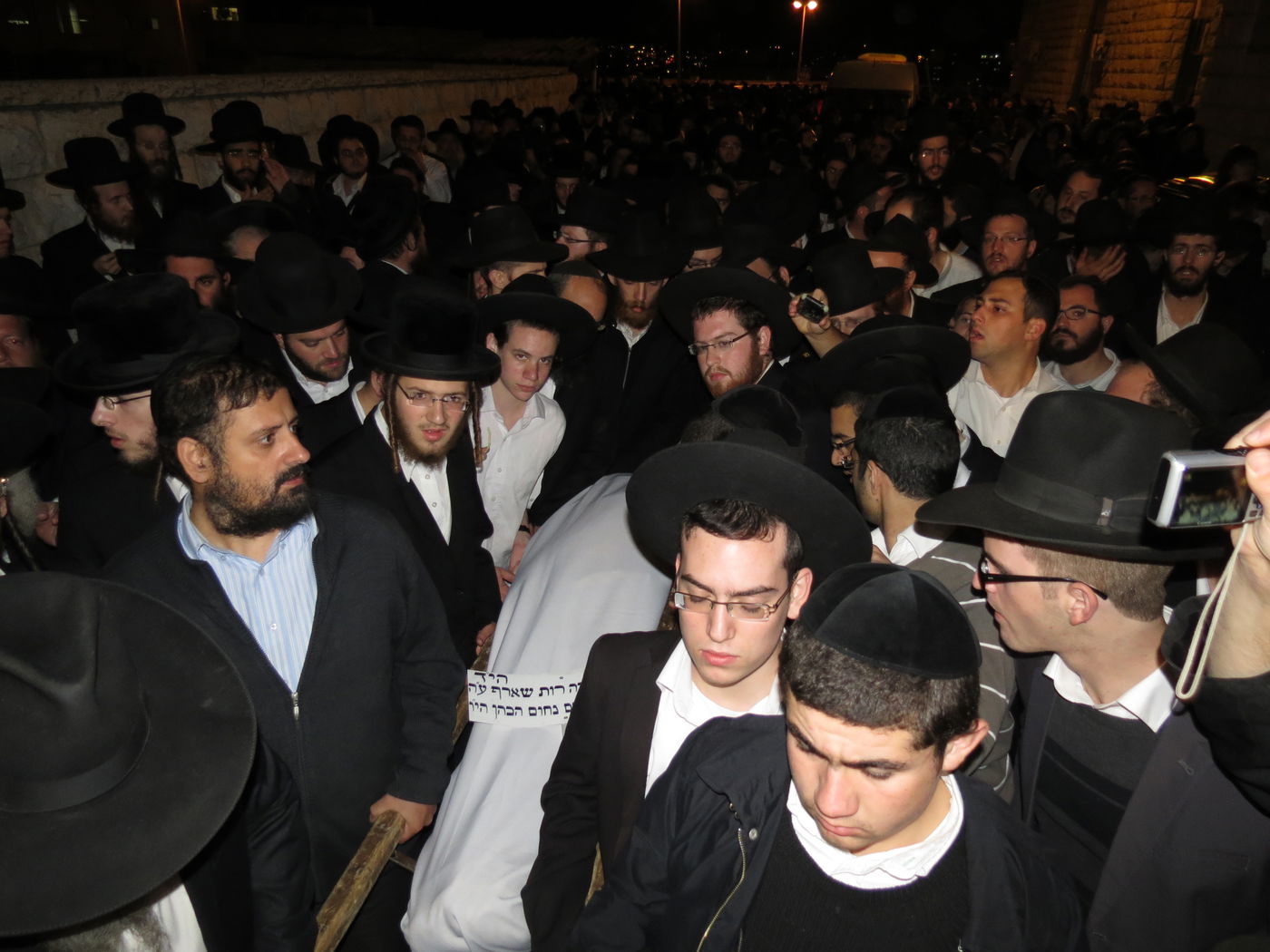 כואב: תיעוד מהלווית מירה שארף הי"ד