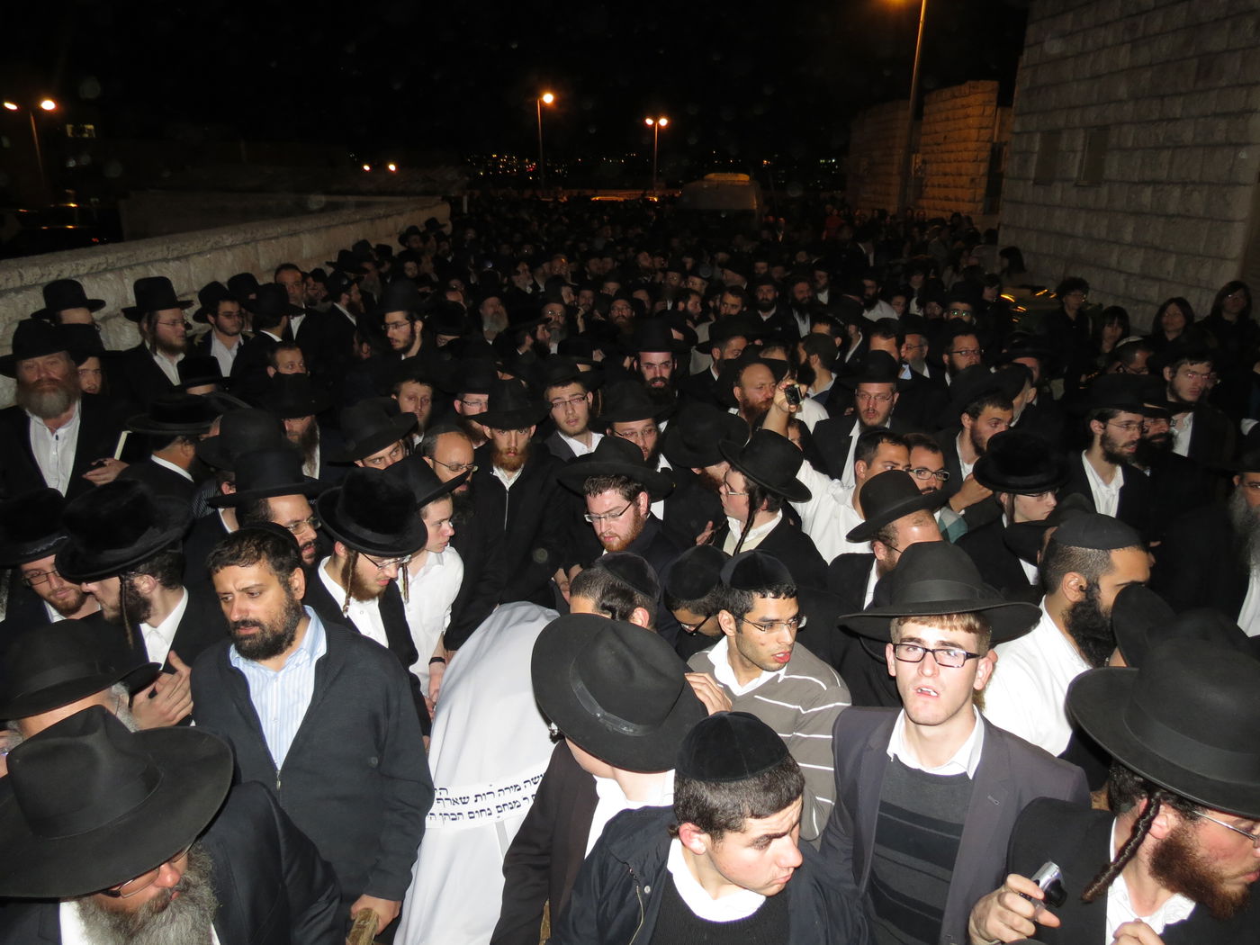 כואב: תיעוד מהלווית מירה שארף הי"ד