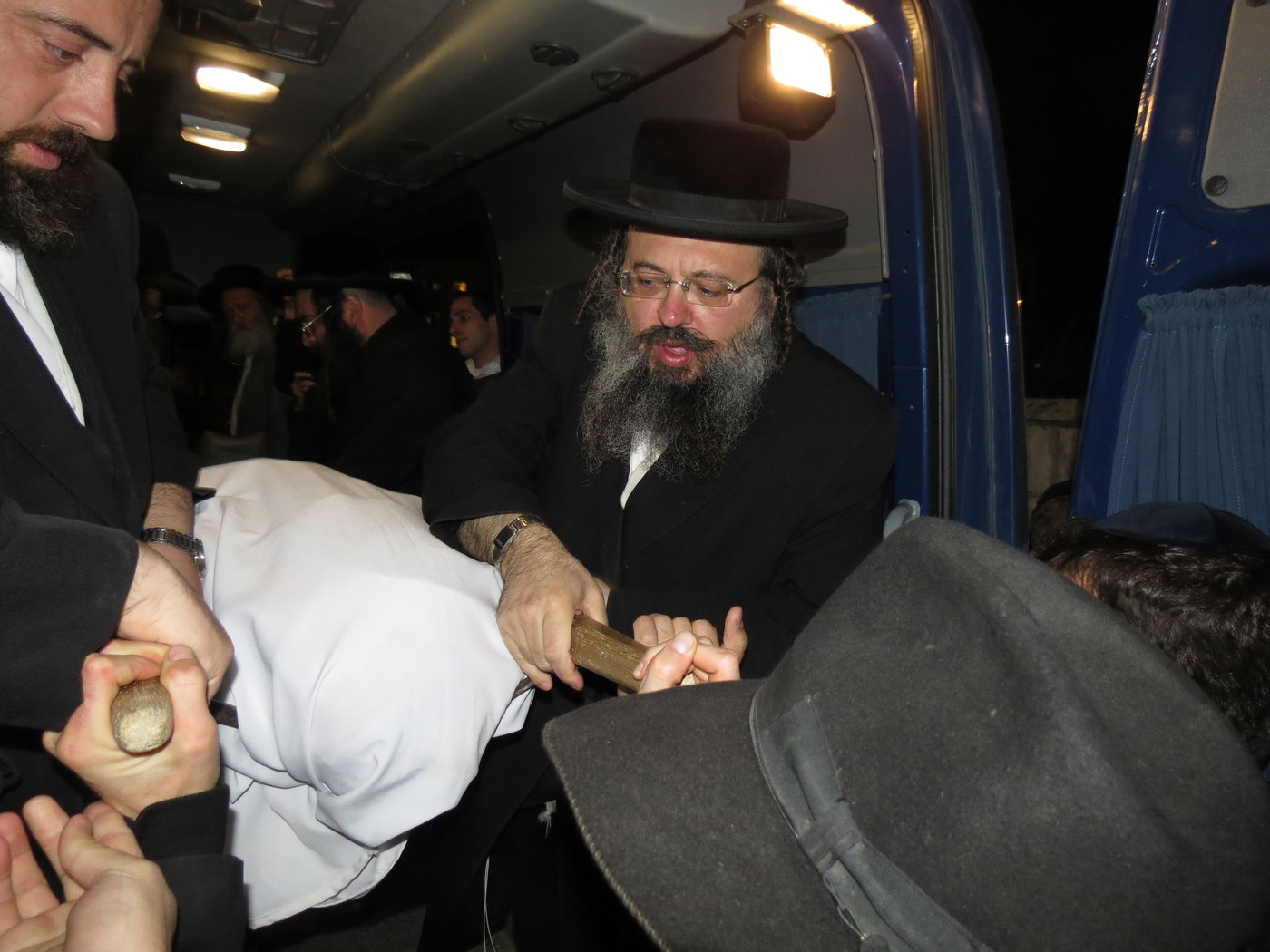 כואב: תיעוד מהלווית מירה שארף הי"ד