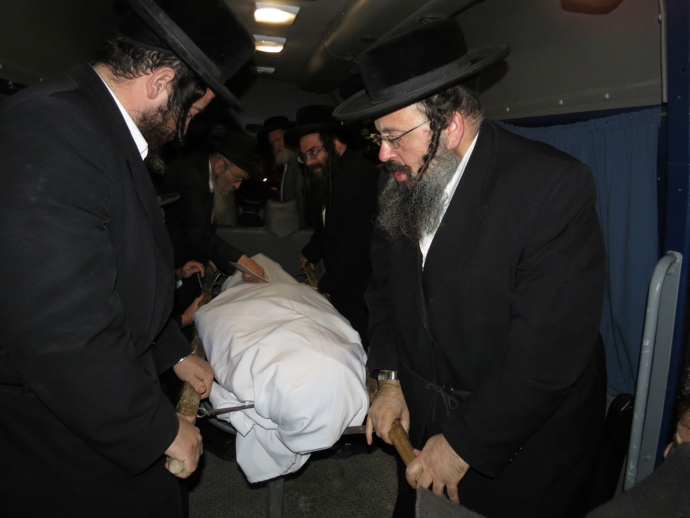 כואב: תיעוד מהלווית מירה שארף הי"ד