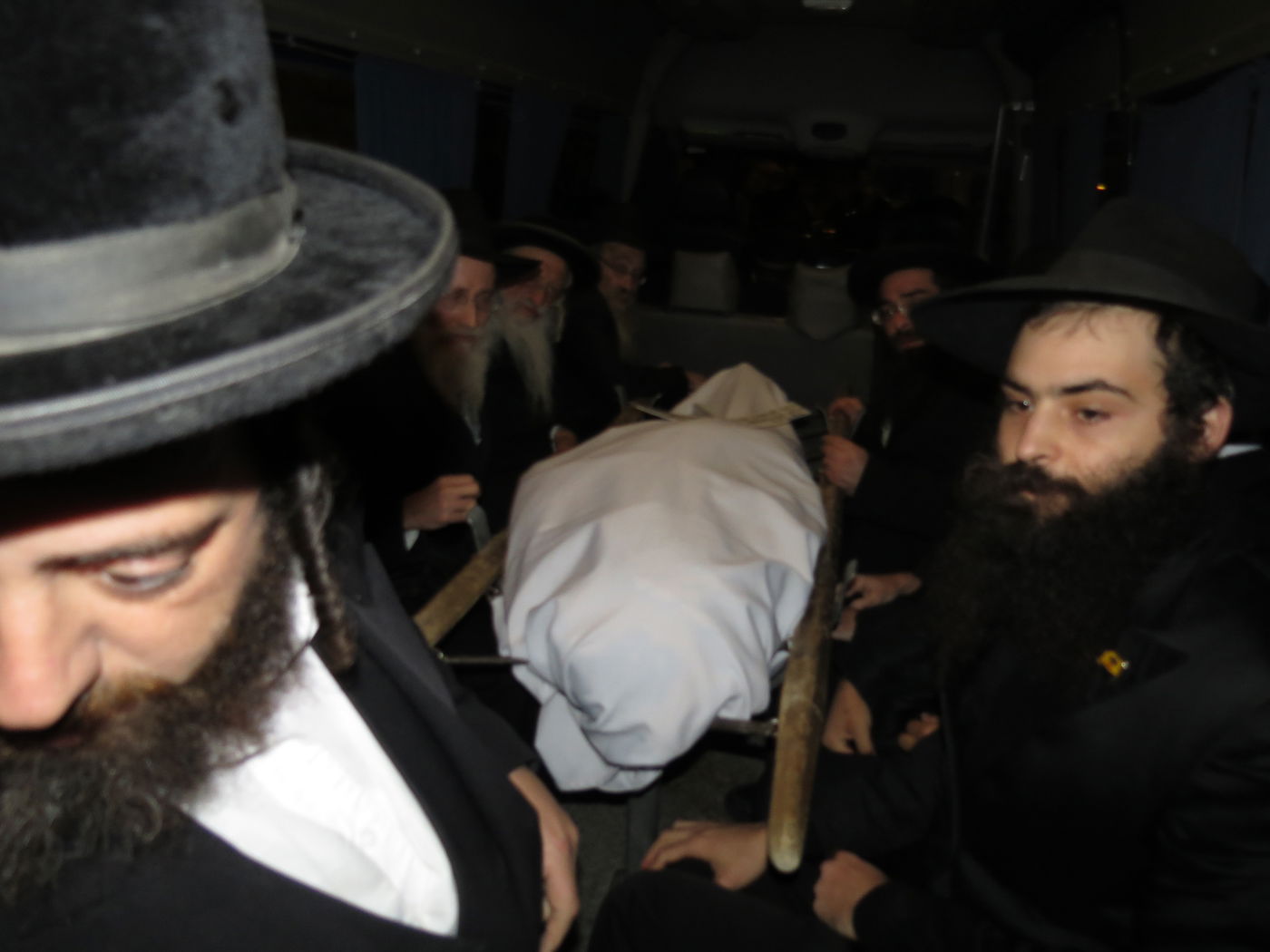 כואב: תיעוד מהלווית מירה שארף הי"ד