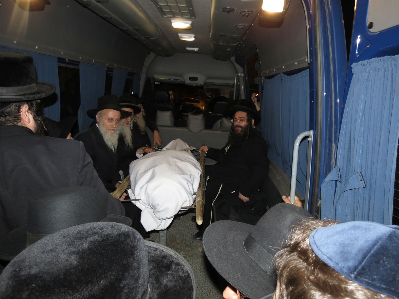 כואב: תיעוד מהלווית מירה שארף הי"ד