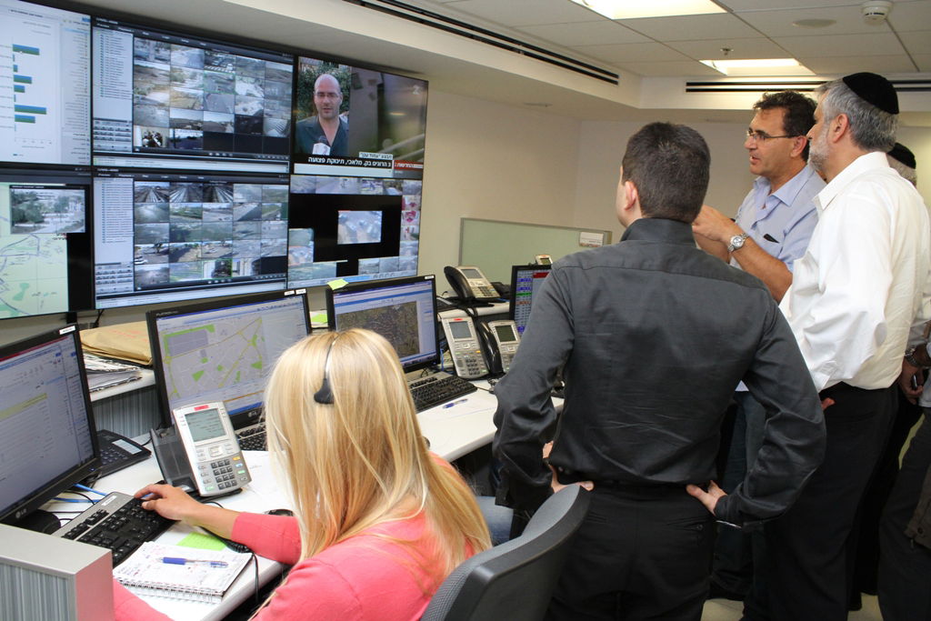 אלי ישי בדרום: "אנחנו נחושים מתמיד"