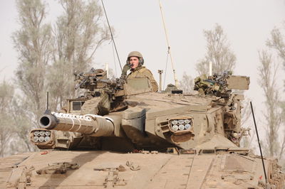 צפו: חיילי גבעתי נערכים לכניסה לעזה