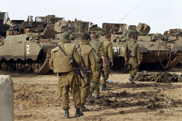 גלריה: צה"ל נערך לכניסה קרקעית