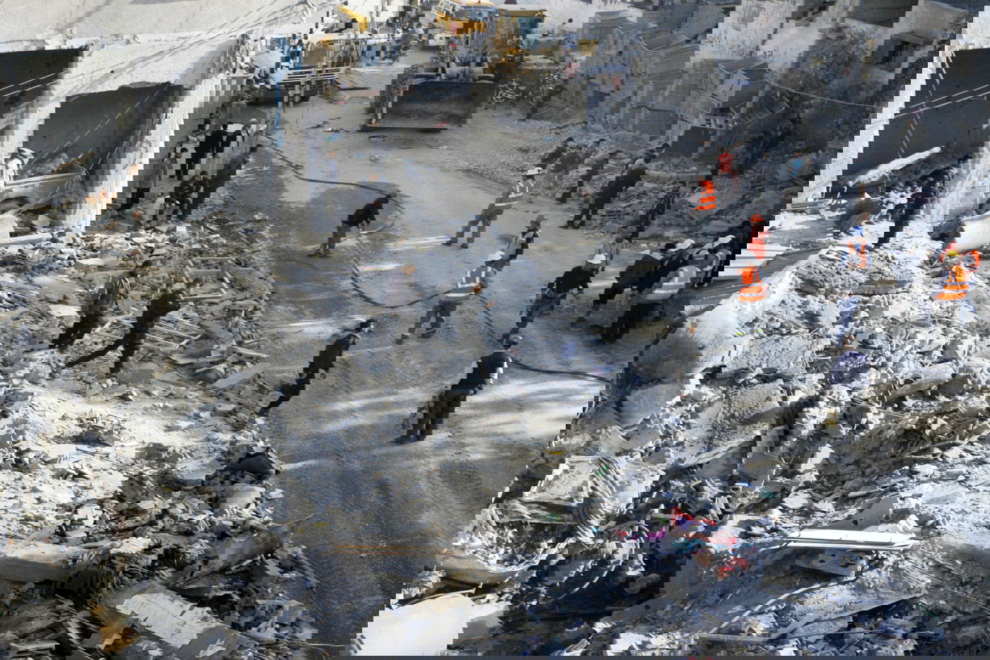 עזה הופכת לעיי חורבות • גלריה