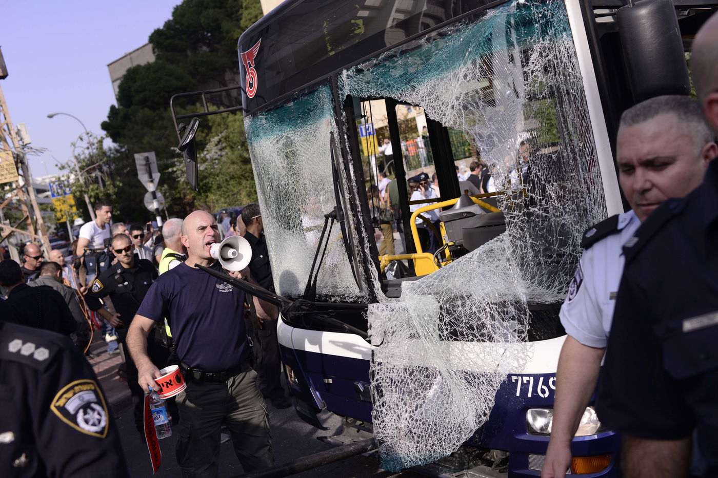 תיעוד: זירת הפיגוע בתל אביב
