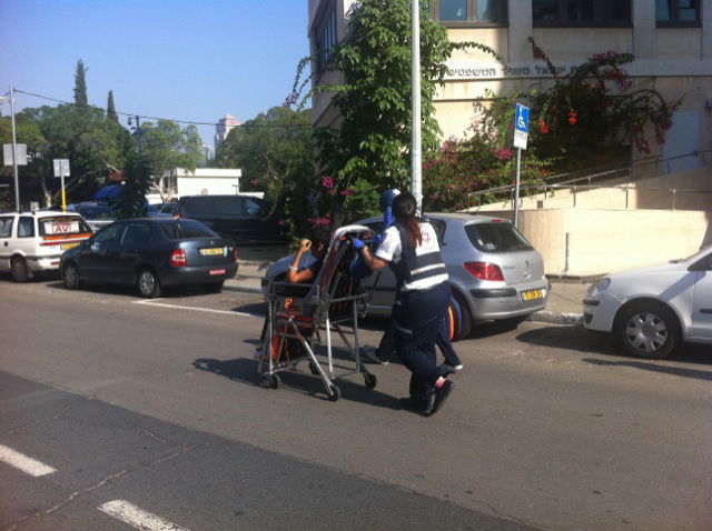 21 פצועים בפיצוץ מטען באוטובוס; מתנהל מצוד אחר חשוד