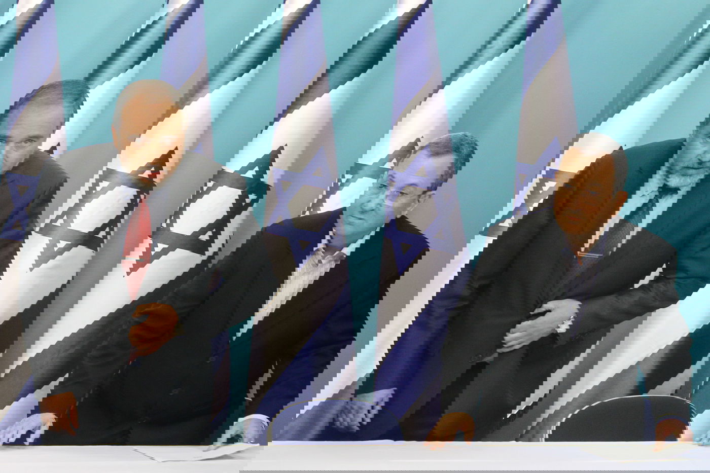 עייפים ולא מחוייכים • המנהיגים רגע לפני הפסקת האש