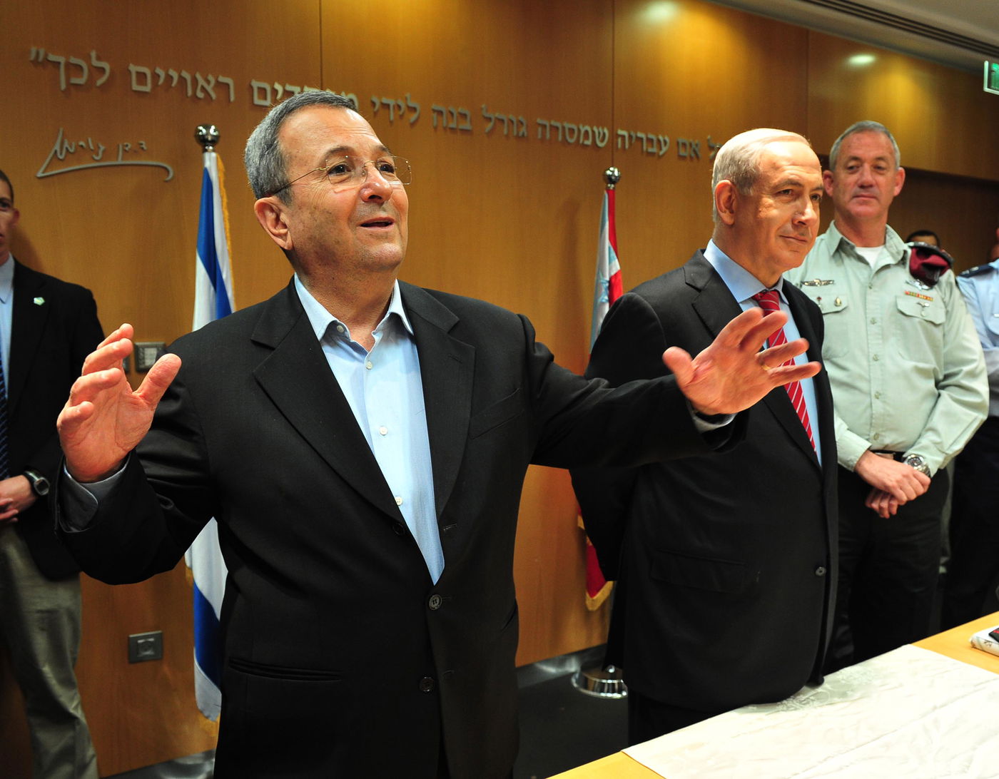 צפו: אהוד ברק, רגע אחרי הפרישה