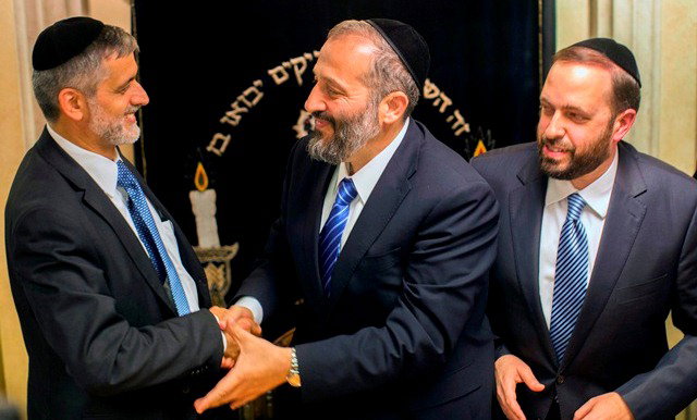 החיוכים יישארו? הנהגת ש"ס