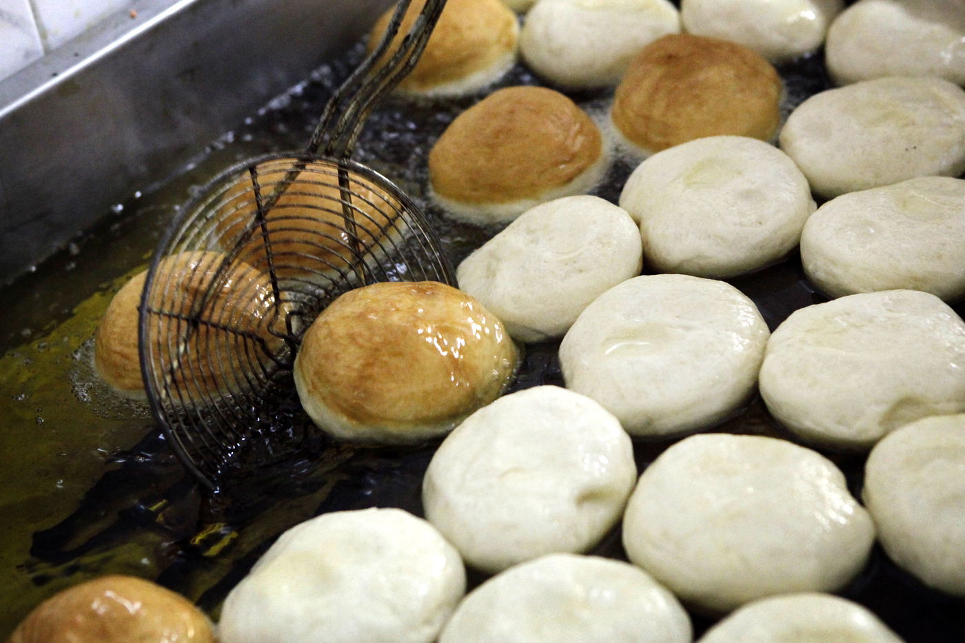 חנוכה בפתח: הסופגניות כבר מוכנות • גלריה