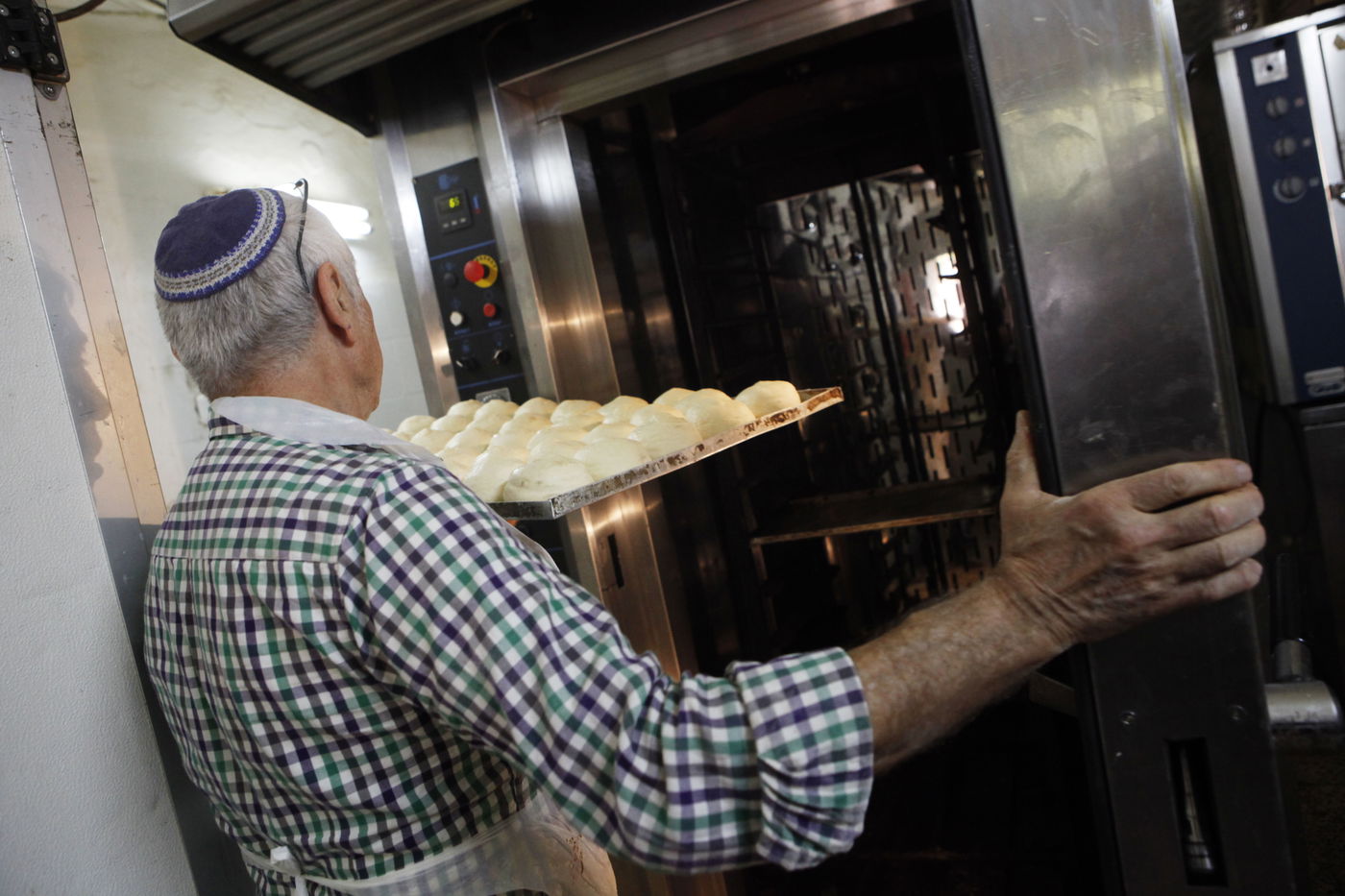 חנוכה בפתח: הסופגניות כבר מוכנות • גלריה