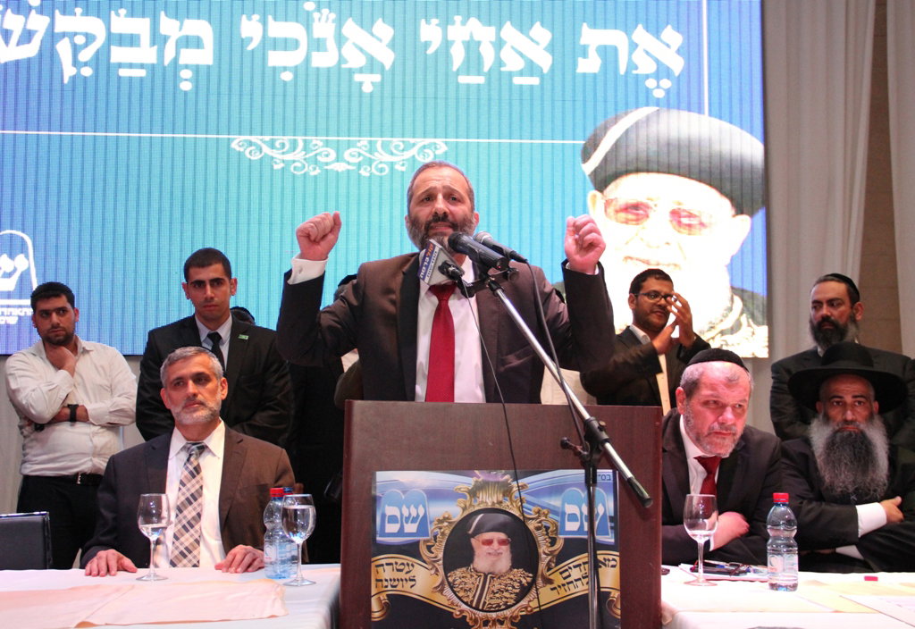 כנס בחירות ראשון בש"ס: תומך דרעי נזרק מהאולם