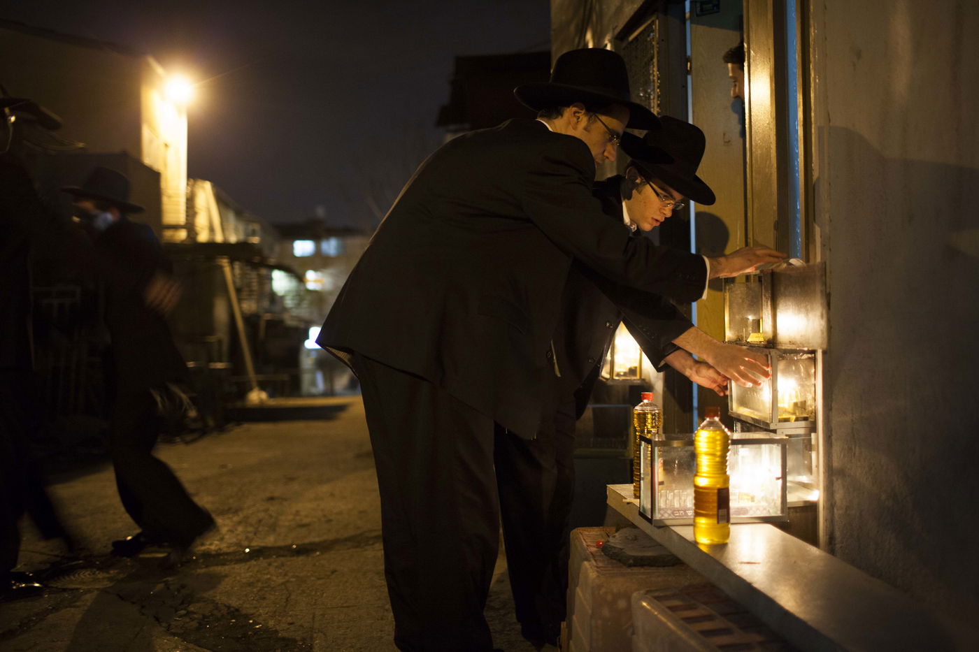 הדלקת נר ראשון של חנוכה בירושלים • גלריה