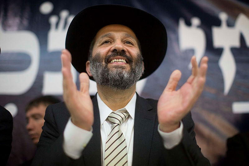 אריה דרעי, גם בפייסבוק