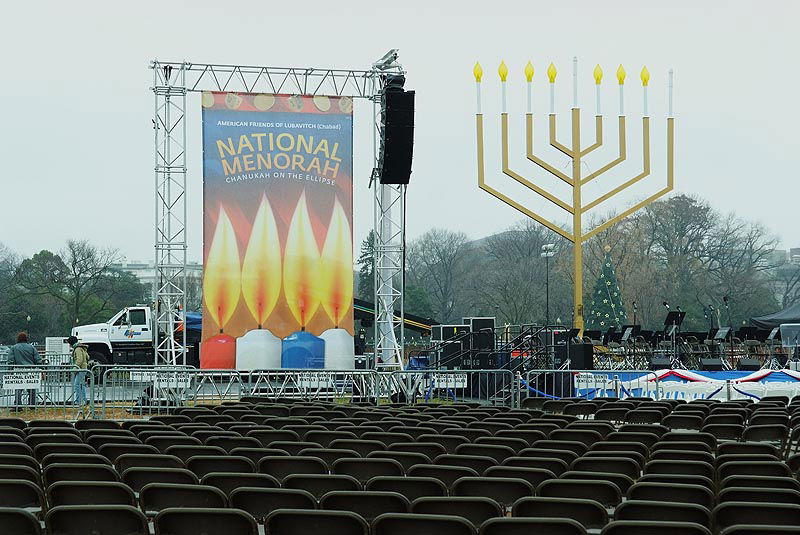 תיעוד: מדליקים את הבית הלבן