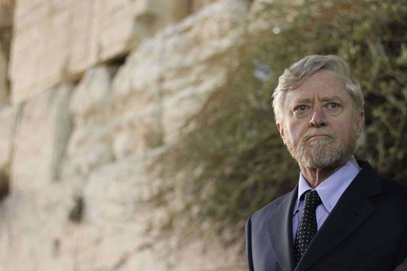 נר שלישי של חנוכה - במאה שערים ובכותל המערבי