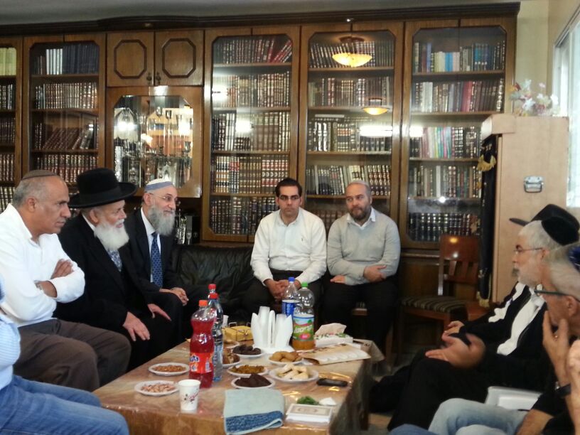 צפו: מנחמים את הרב שלמה בניזרי