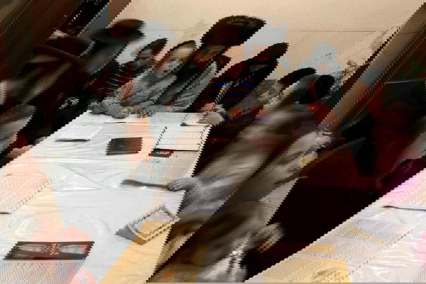 תיעוד מרהיב: נר חמישי של חנוכה בירושלים