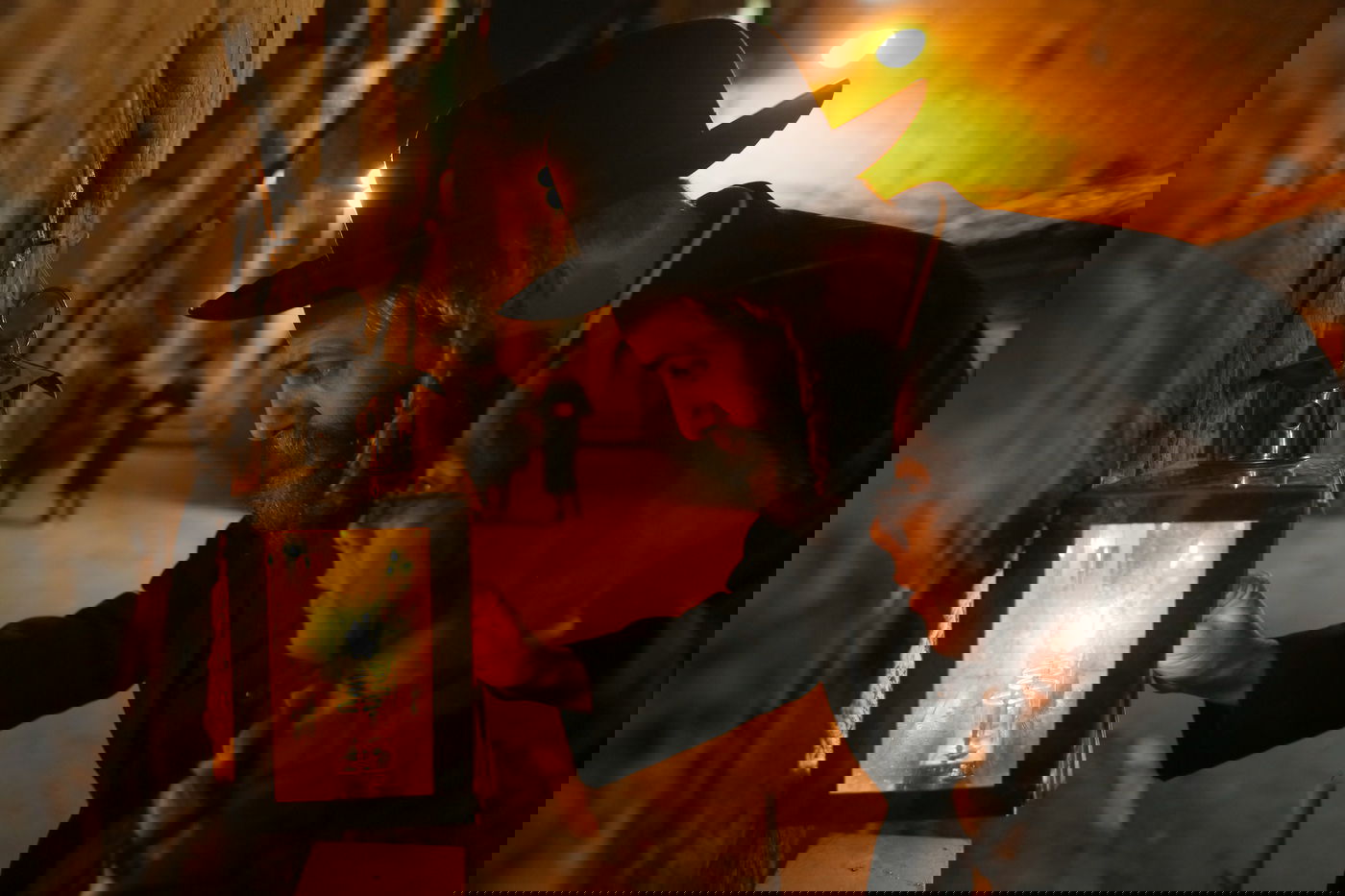 תיעוד מרהיב: נר חמישי של חנוכה בירושלים