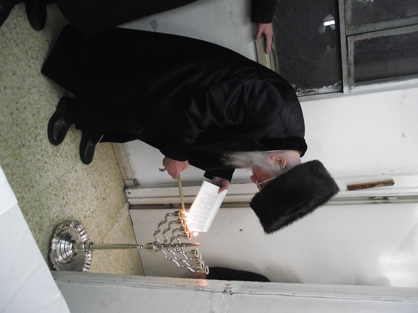 תיעוד: הדלקת נרות וטיש חנוכה בספינקא בני ברק