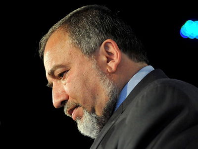 ליברמן, מתפטר