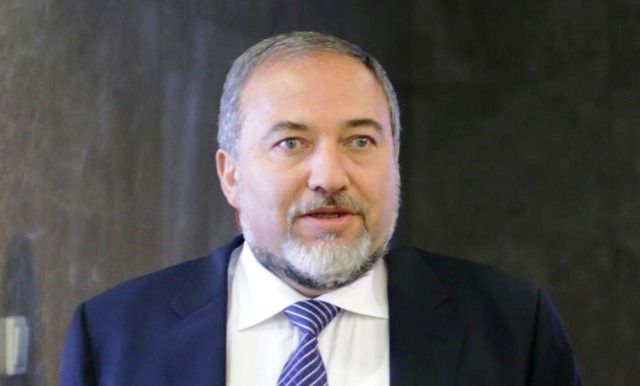 ליברמן, הבוקר