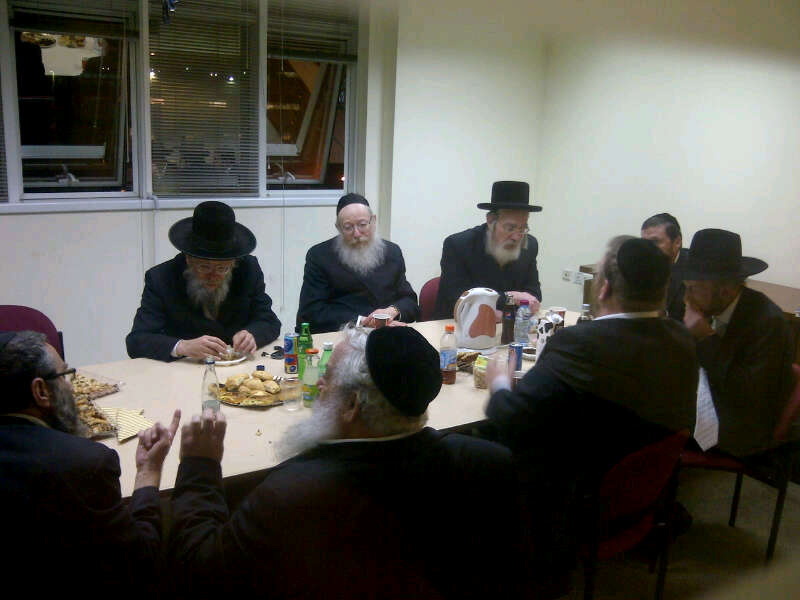 ,פתיחת המטה ב'יהדות התורה'