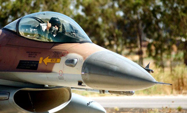 מטוס F16