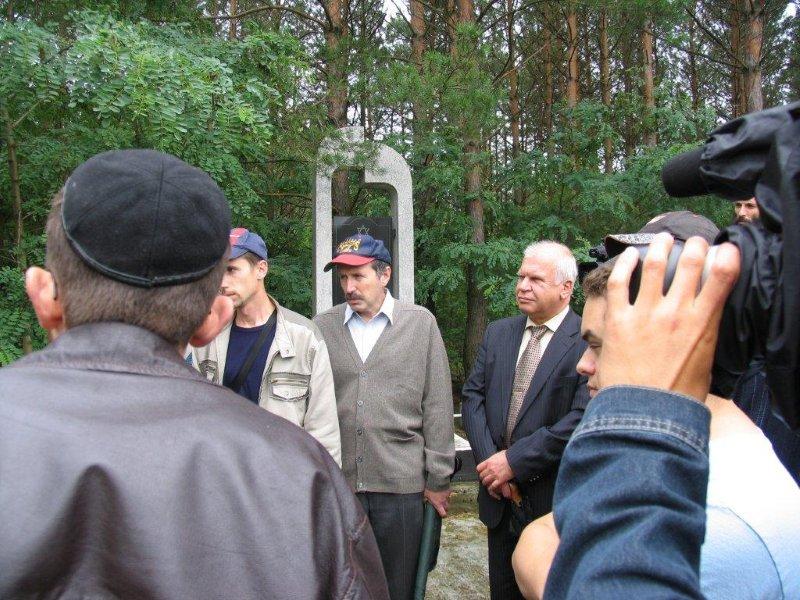 הסבא שנקבר מחדש השלים מעולם האמת את הבר מצוה לנכדו