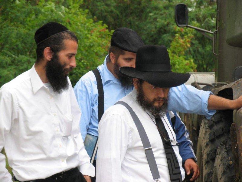 הסבא שנקבר מחדש השלים מעולם האמת את הבר מצוה לנכדו