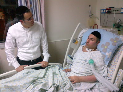 יממה לפני ההופעה: שוואקי שימח חולה משותק