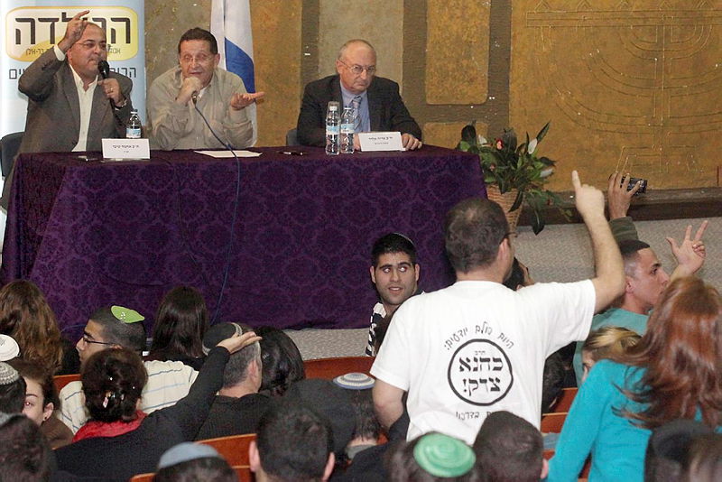 טיבי, לפני שהוברח מהעימות