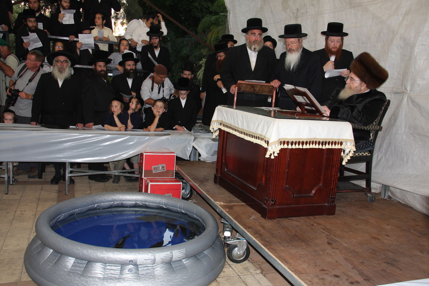 מראות חייו של האדמו"ר מסאדיגורא זצ"ל • גלריה