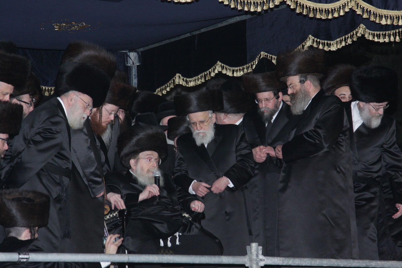 מראות חייו של האדמו"ר מסאדיגורא זצ"ל • גלריה