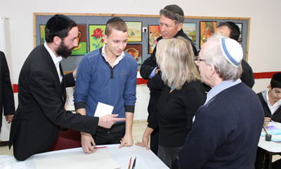 מנכ"לית משרד החינוך בביקורה